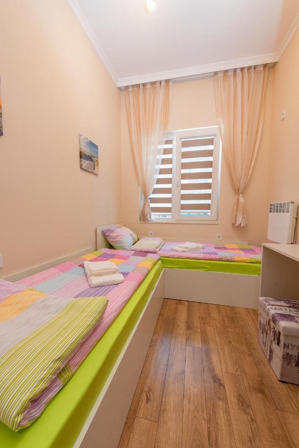 Downtown Apartment Burgas City Exterior foto